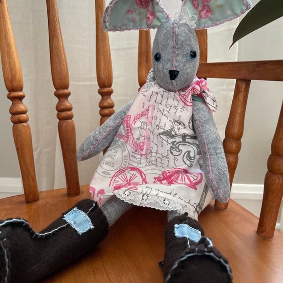 Bunny, coat, scarf, boots and dress - Picture 2 of 3